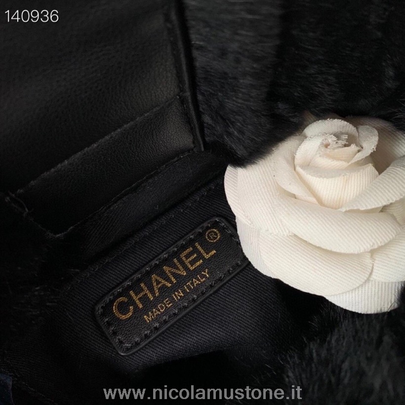 Borsa A Secchiello Chanel Di Qualità Originale 22 Cm Hardware Dorato Pelliccia Di Montone/pelle Di Agnello Collezione Autunno/inverno 2020 Nero