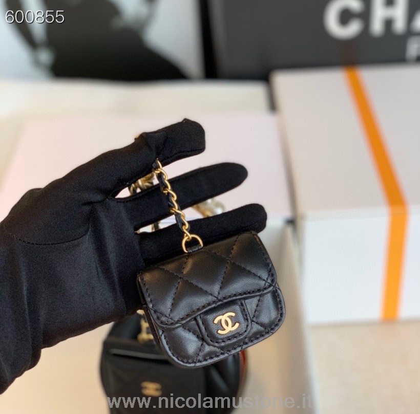 Qualità Originale Chanel Tripla Miniatura Perla Ricamata Maniglia Patta Braccialetto Borsa 12 Cm Pelle Di Agnello Hardware Oro Collezione Autunno/inverno 2021 Nero