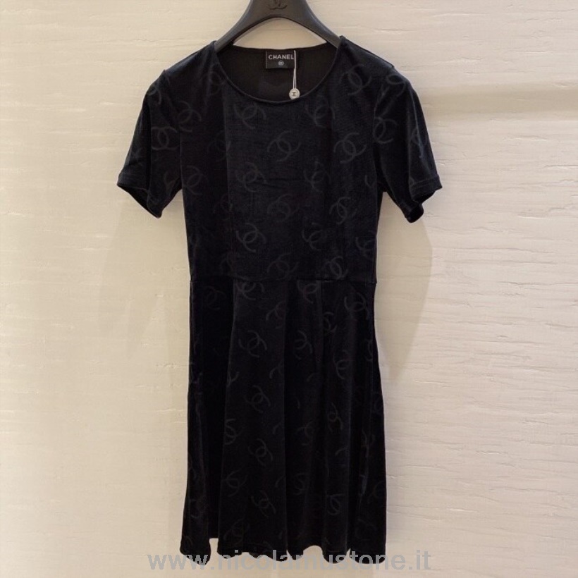 оригинално качество Chanel Cc бродирана дамска мини рокля с къс ръкав скейтър колекция есен/зима 2020 черна