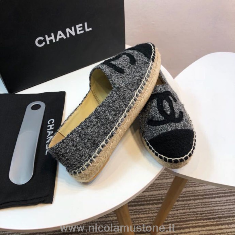 оригинално качество Chanel туид и плат еспадрили колекция пролет/лято 2017 Act 2 сиво/черно