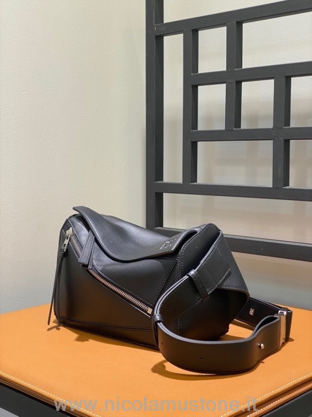 оригинално качество Loewe пъзел чанта за колан 26см телешка кожа колекция пролет/лято 2022 черна