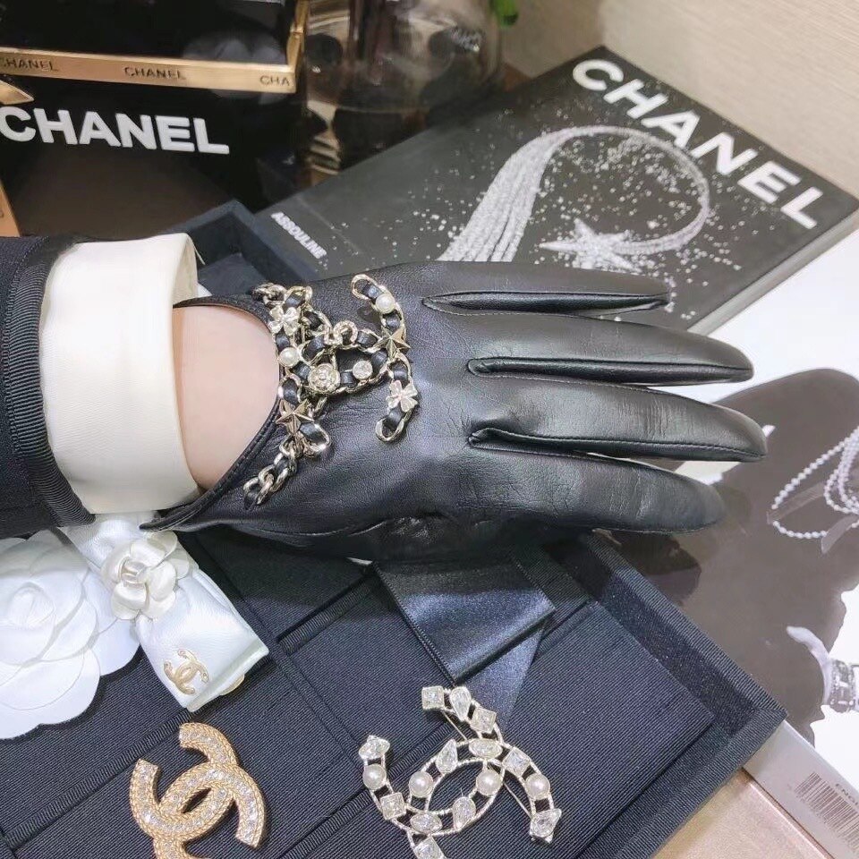 Original quality Chanel Womens Chain Embroidered Gloves Fall/Winter 2020 Collection Black