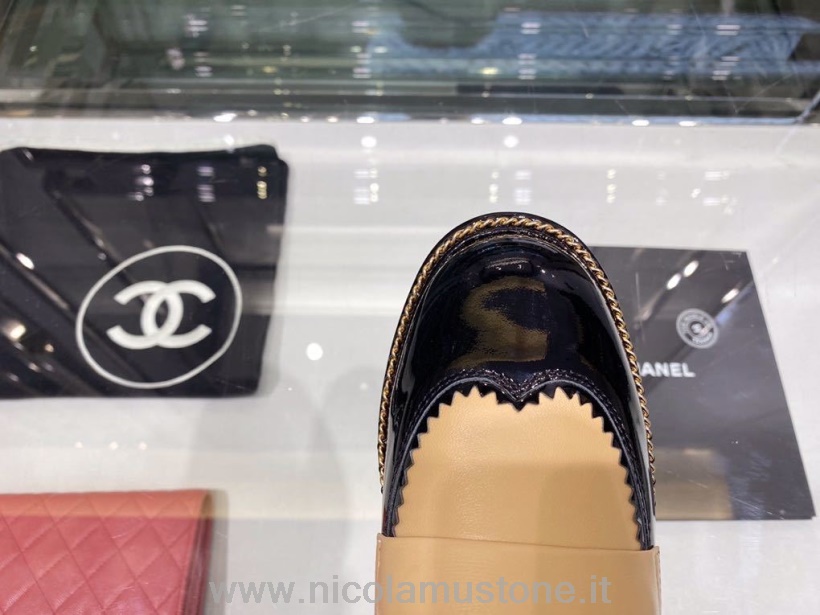оригинално качество Chanel верига бродирани мокасини от телешка кожа есен/зима колекция 2019 тен/черен