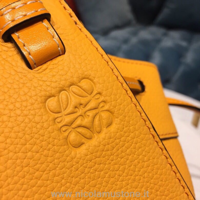 Qualità Originale Loewe Mini Amaca Dw Bag 20cm Pelle Di Vitello Pelle Collezione Primavera/estate 2019 Giallo