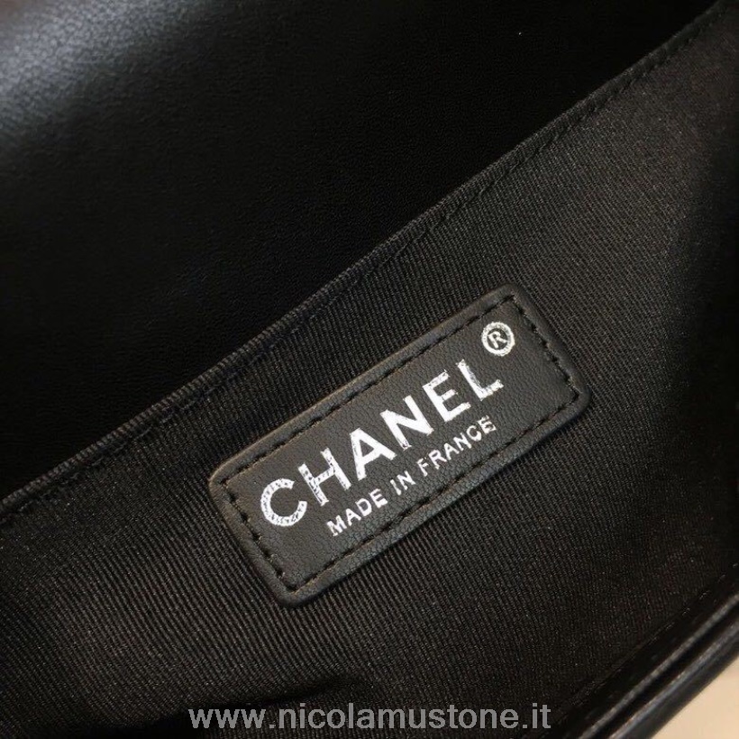 Qualità Originale Borsa Chanel Boy 25cm Pelle Di Agnello Hardware Argento Antico Primavera/estate 2018 Collezione Act 1 Nero