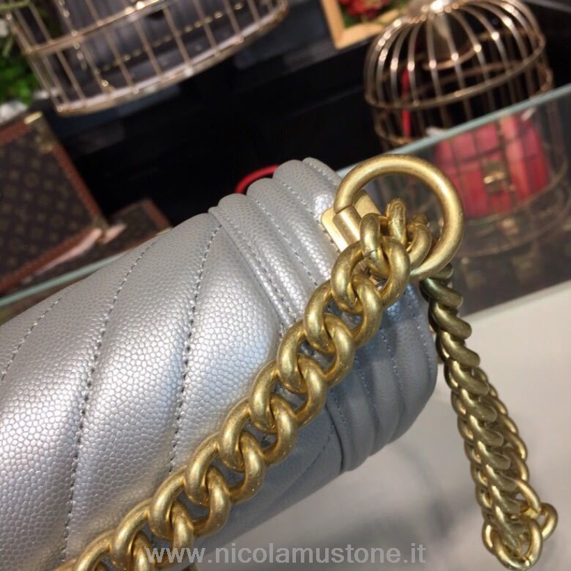 Qualità Originale Chanel Chevron Boy Bag 25cm Pelle Caviale Hardware Oro Primavera/estate 2018 Collezione Act 1 Argento