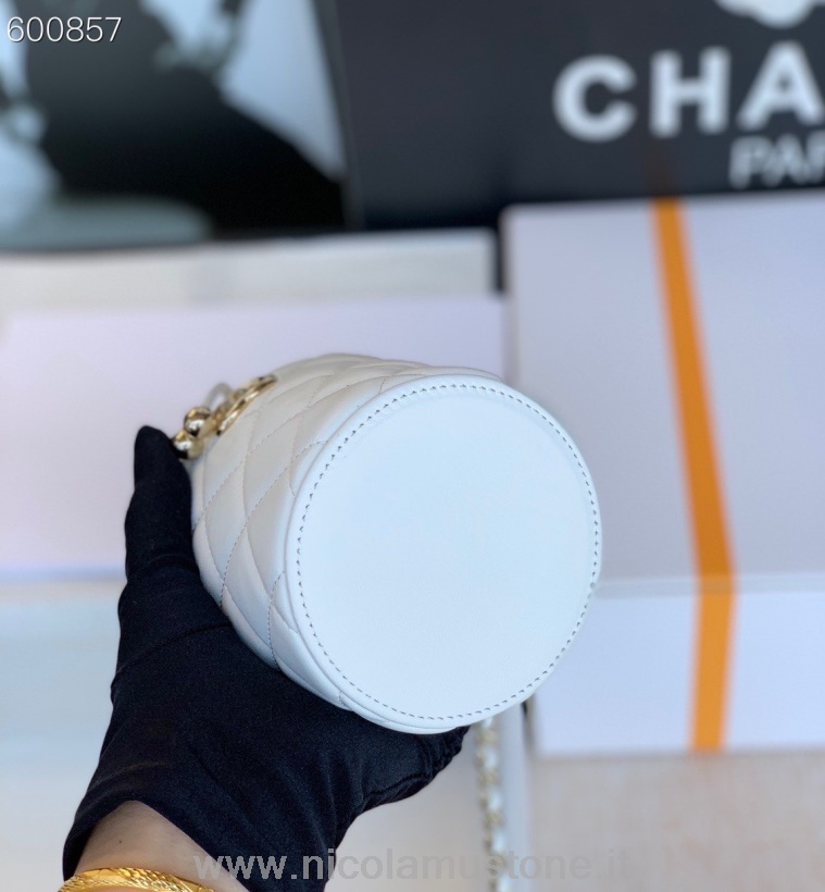 Borsa A Tracolla Circolare Chanel Di Qualità Originale 18cm Pelle Di Agnello Hardware Oro Collezione Autunno/inverno 2021 Bianco