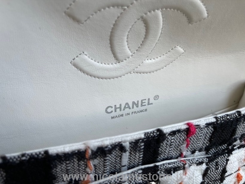 Borsa Con Patta In Tweed Chanel Di Qualità Originale 25 Cm As1112 Hardware Oro Collezione Primavera/estate 2022 Bianco/nero