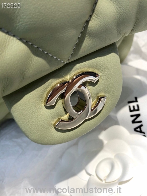 Borsa Chanel Con Patta A Bolla Di Qualità Originale 18cm Pelle Di Vitello Hardware Oro Collezione Autunno/inverno 2020 Verde