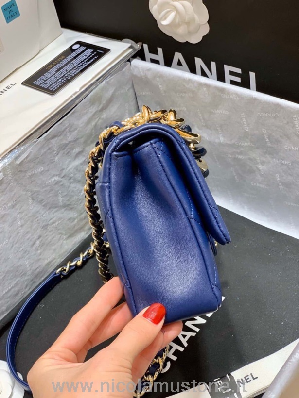 Qualità Originale Chanel Borsa Con Patta A Catena Grande 24 Cm Pelle Di Agnello Collezione Crociera 2020 Blu Navy