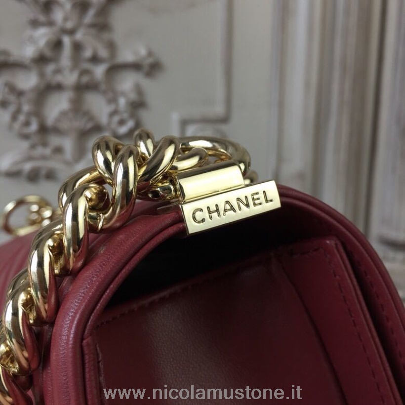 Qualità Originale Chanel Chevron Boy Bag 25cm Pelle Di Agnello Hardware Oro Lucido Primavera/estate 2018 Collezione Act 1 Bordeaux