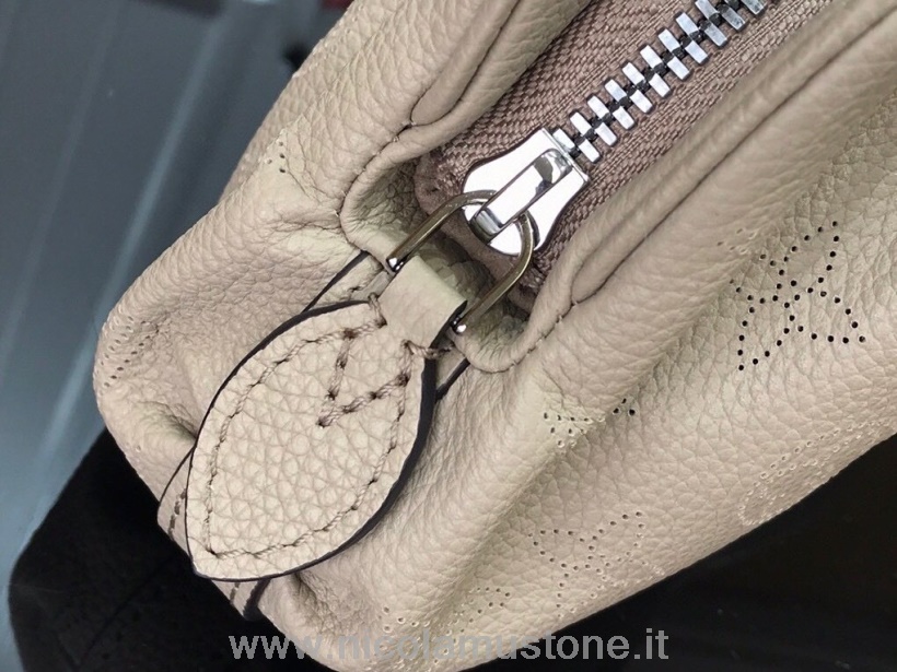 Qualità Originale Louis Vuitton Scala Borsa 23 Cm Pelle Di Vitello Mahina Collezione Primavera/estate 2021 M80092 Dune