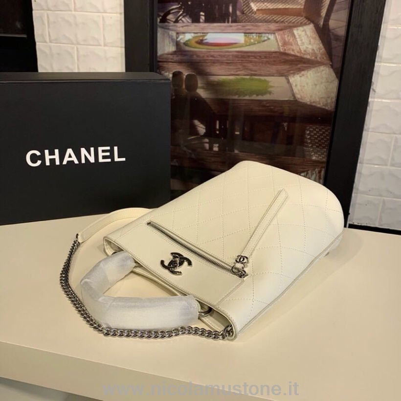 Borsa A Secchiello Chanel Di Qualità Originale 24 Cm Hardware Argento Pelle Di Vitello Collezione Primavera/estate Act 2 2019 Bianco
