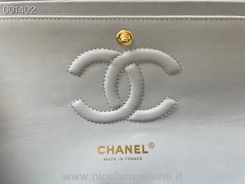 Qualità Originale Chanel Borsa Classica Con Patta 25 Cm Hardware Oro Pelle Di Agnello Collezione Primavera/estate 2021 Grigio