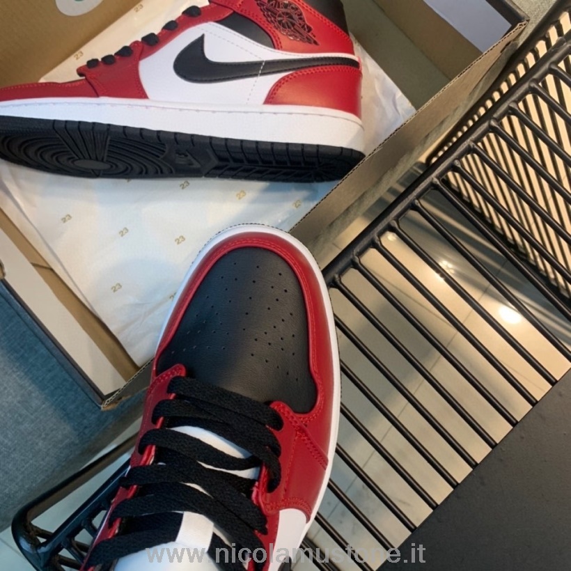 Qualità Originale Nike Air Jordan 1 Retro Aj1 Bannato Gs Mens Sneakers Rosso/bianco/nero