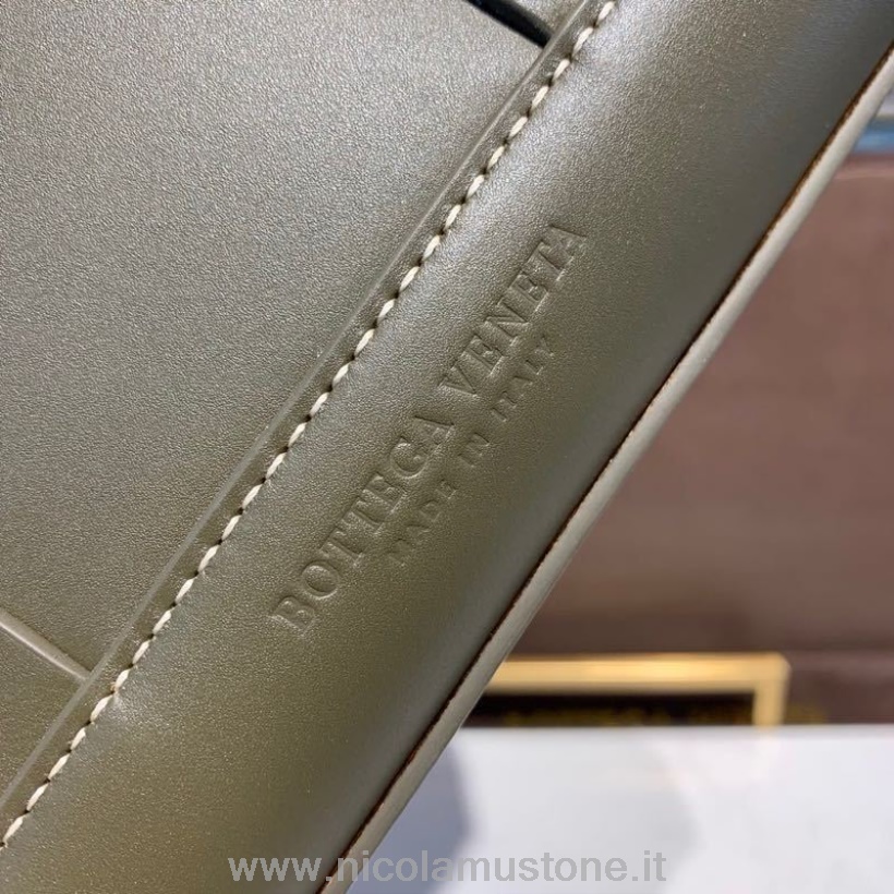 Qualità Originale Bottega Veneta Arco 33 Mini Borsa 22 Cm Maxi Tessuto Pelle Di Vitello Hardware Ottone Collezione Autunno/inverno 2019 Kaki Fondente