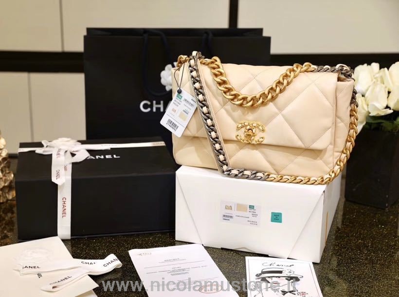 Originální Kvalitní Kabelka Chanel 19 S Chlopní 26cm Kozí Kůže Jaro/léto 2020 Akt 1 Kolekce Béžová