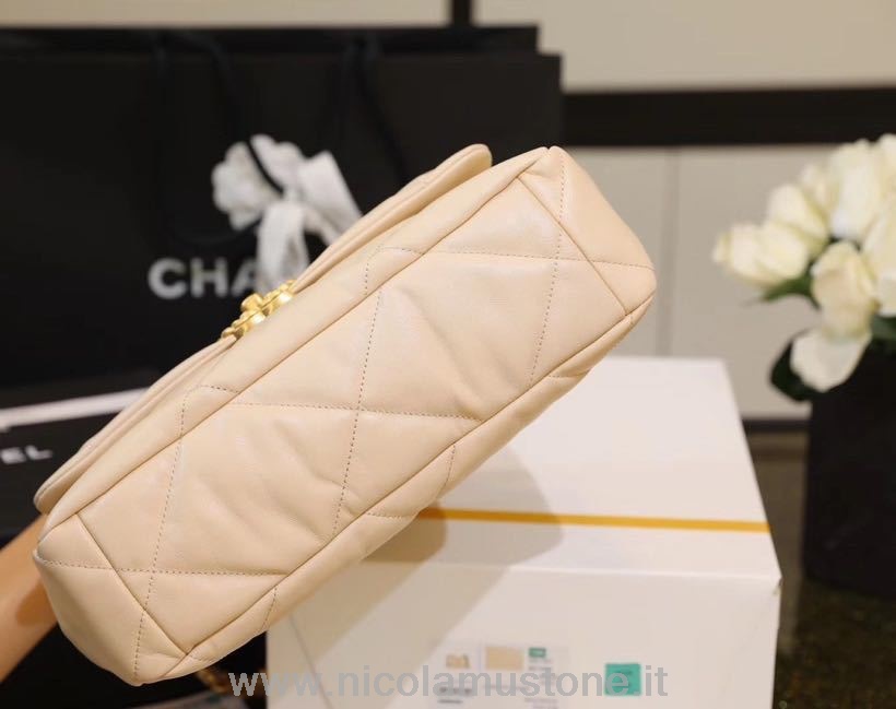 Originální Kvalitní Kabelka Chanel 19 S Chlopní 26cm Kozí Kůže Jaro/léto 2020 Akt 1 Kolekce Béžová