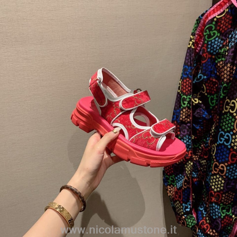 Originální Kvalitní Gucci Open Track Sametové Sandály Na Suchý Zip Kolekce Jaro/léto 2020 Růžové