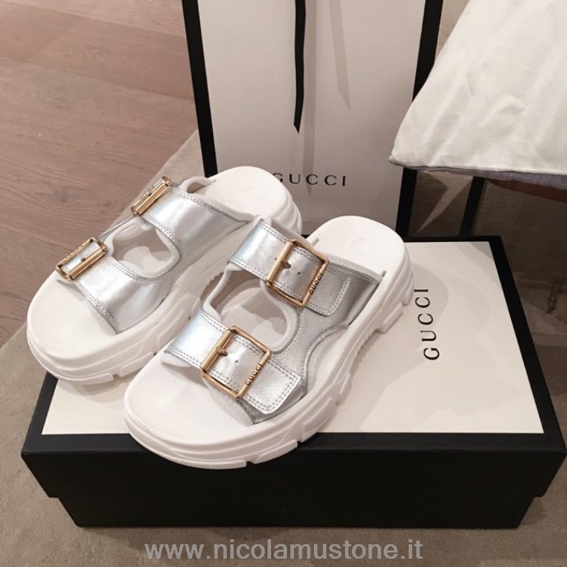 Originální Kvalita Gucci Aguru Otevřené Sandály Se 2 Přezkami Teletina Kůže Kolekce Jaro/léto 2020 Stříbrná
