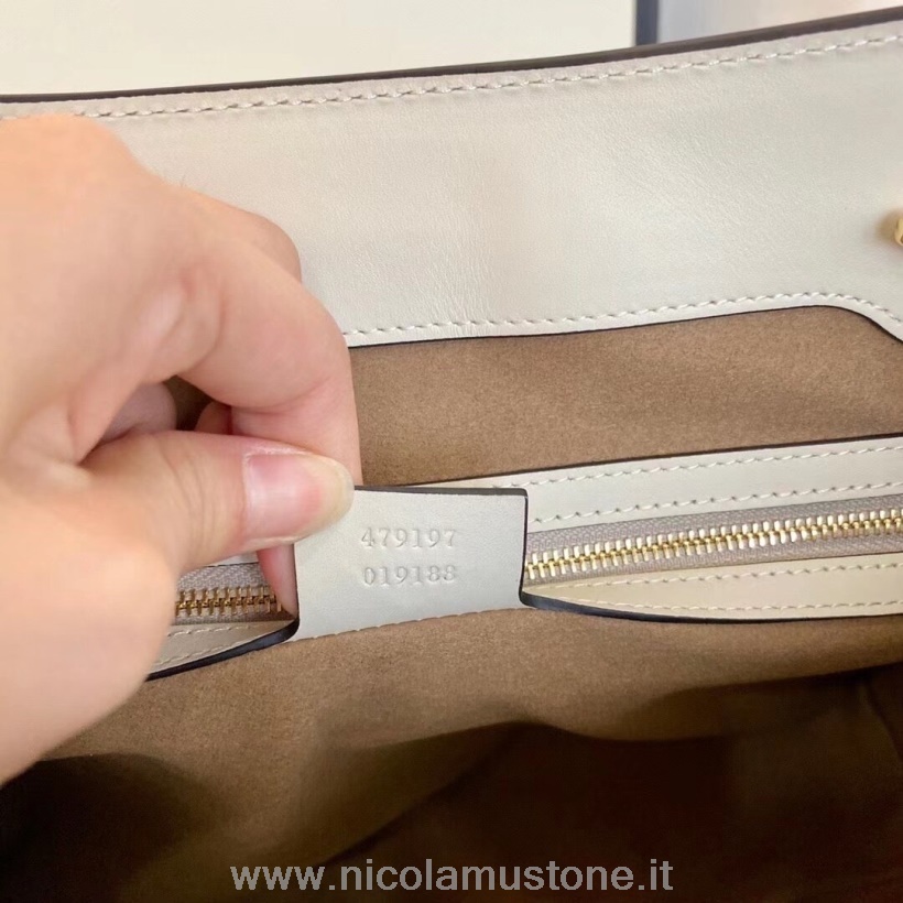 Originální Kvalitní Taška S Visacím Zámkem Gucci Gg 32cm Telecí Kůže Kolekce Podzim/zima 2020 Bílá