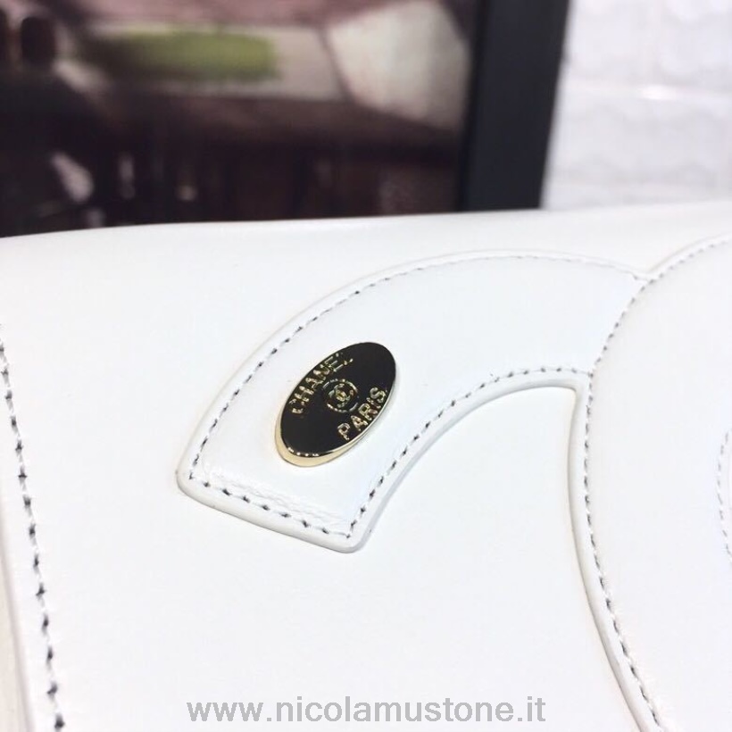 Originální Kvalitní Kabelka Chanel Cc S Klapkou 18cm Jehněčí Kůže Zlatý Hardware Jaro/léto 2019 Akt 2 Kolekce Bílá