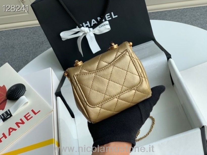 Originální Kvalitní Taška Na Zámek Chanel Kiss Lock 14cm Jehněčí Kůže Zlatý Hardware Kolekce Podzim/zima 2020 Zlatá