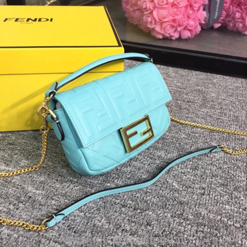 Originální Kvalita Fendi Ff Embosovaná Taška Na Bagetu 18cm Kolekce Jaro/léto 2019 Světle Modrá