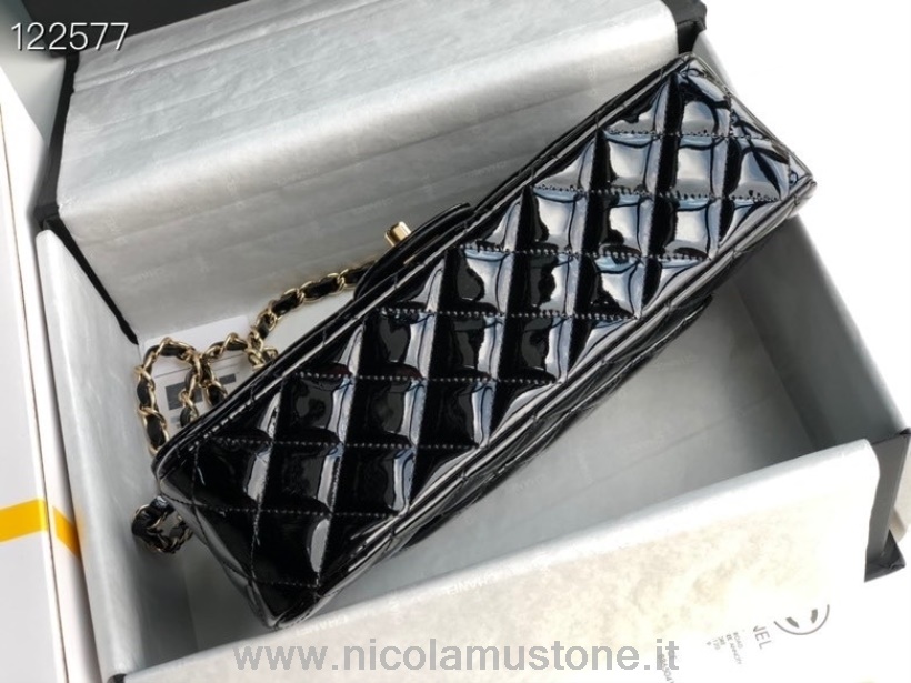 Originální Kvalitní Kabelka Chanel Klasická S Klopou 25cm Zlatý Hardware Lakovaná Kůže Kolekce Jaro/léto 2020 černá