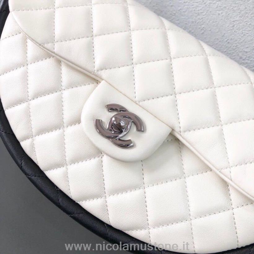 Originální Kvalitní Kabelka Chanel Hula Hoop 28cm Jehněčí Kůže Stříbrný Hardware Kolekce Jaro/léto 2019 Bílá/černá