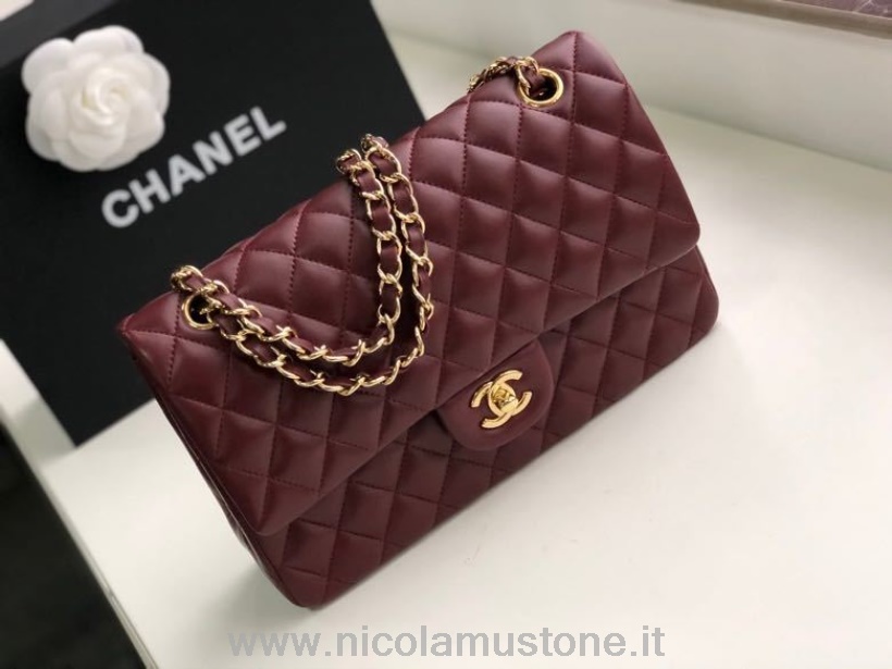 Originální Kvalitní Chanel Klasická Taška S Klopou 25cm Zlatý Hardware Jehněčí Kůže Kolekce Jaro/léto 2020 Vínová