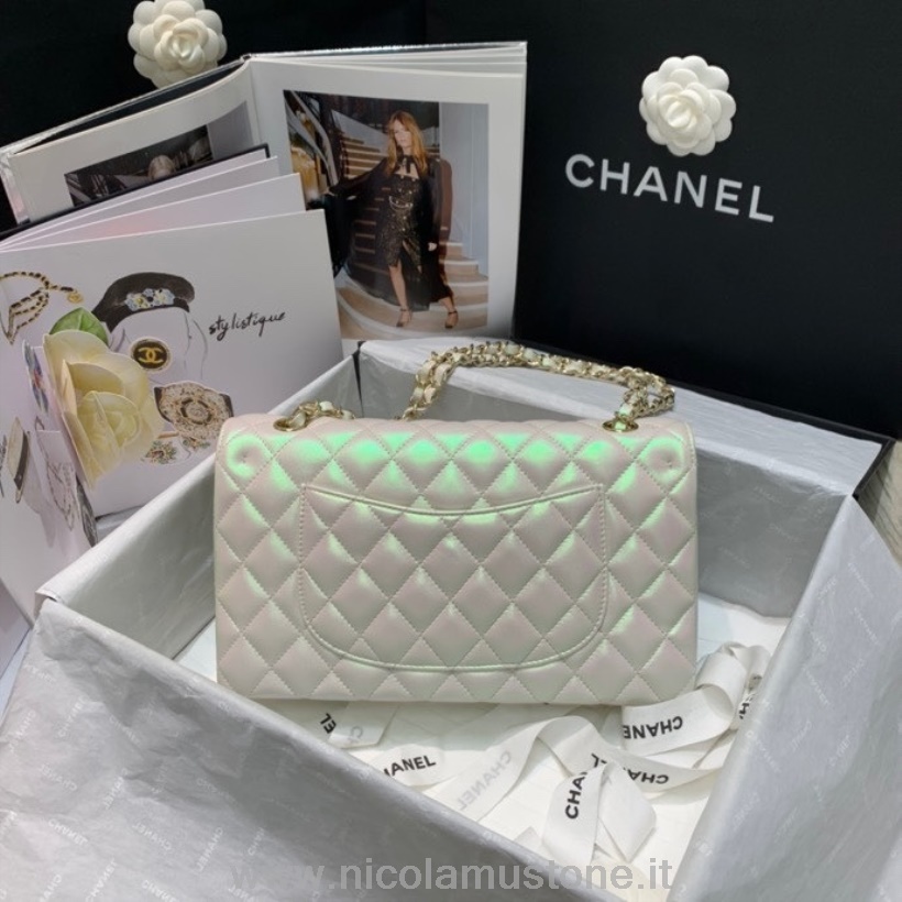 Originální Kvalitní Chanel Duhová Klasická Taška S Klopou 25cm Jehněčí Kůže Zlaté Kování Výletní Kolekce Jaro/léto 2022 Perleťově Bílá