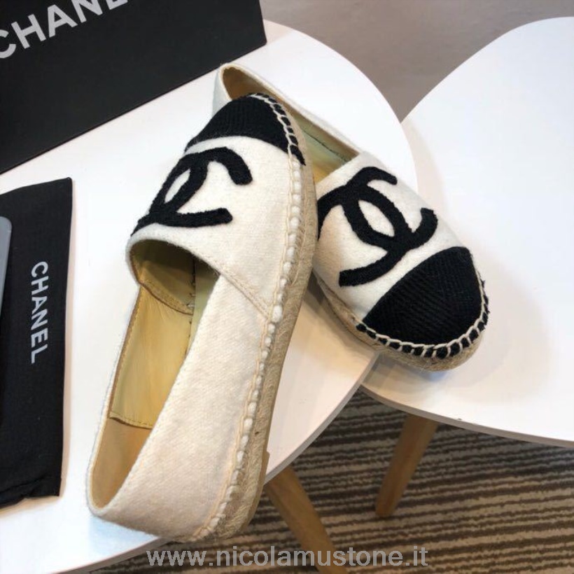 Originální Kvalitní Chanel Tvídové A Látkové Espadrilky Kolekce Jaro/léto 2017 Akt 2 Bílá/černá