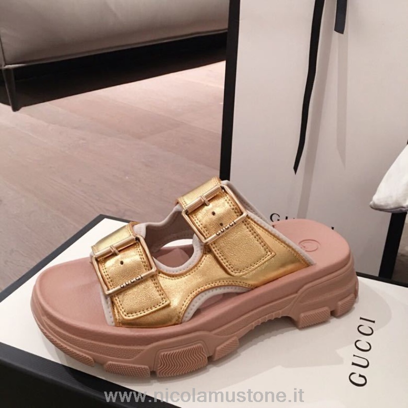 Gucci Aguru Offene Sandalen Mit 2 Schnallen Kalbsleder Frühling/sommer Kollektion 2020 Gold In Originalqualität
