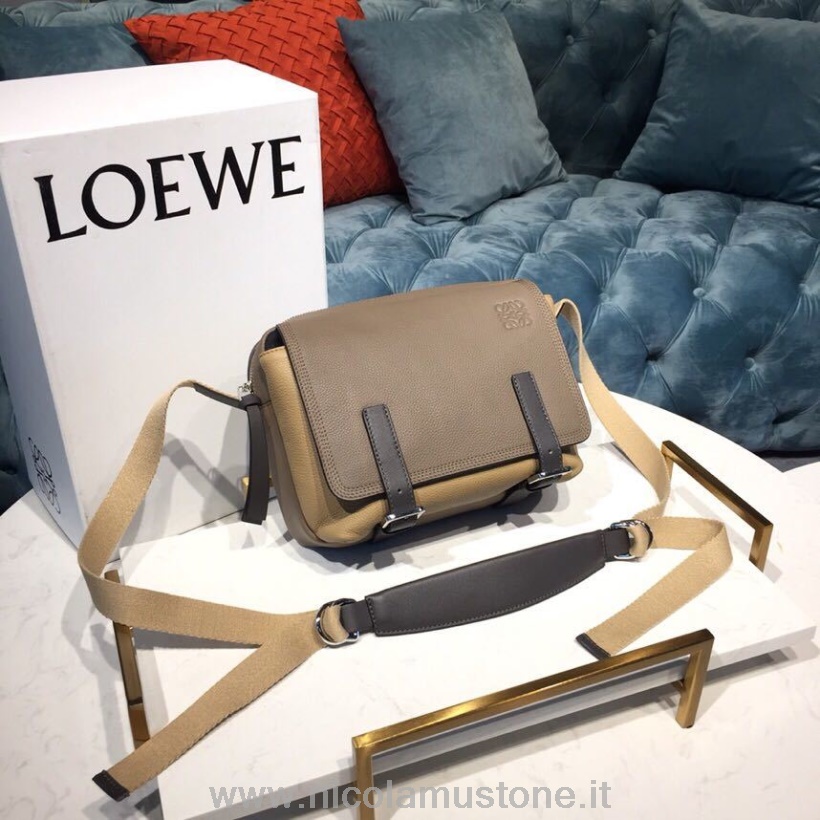 Loewe Military Messenger Xs Bag 25cm Original Quality Kalbsleder Kollektion Frühjahr/sommer 2019 Dark Taupe/desert
