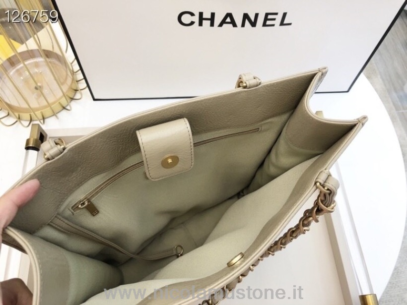 Originale Qualität Chanel Vertikale Einkaufstasche 32cm Gealtertes Kalbsleder Gold Hardware Kollektion Herbst/winter 2020 Beige