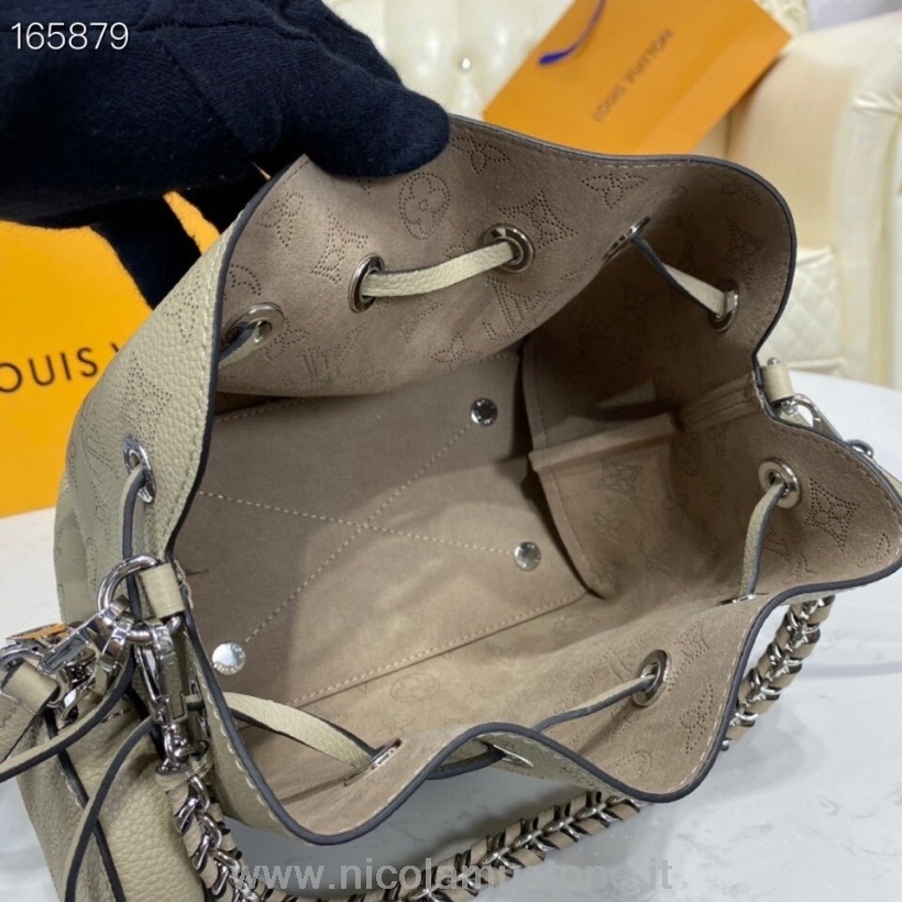 Original Qualität Louis Vuitton Bella Beuteltasche 22 Cm Mahina Kalbsleder Kollektion Herbst/winter 2020 M57201 Galet
