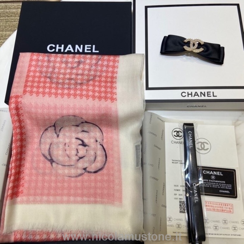 Original Qualität Chanel Camelia Flower Schal Schal 200cm Herbst/Winter 2020 Kollektion Pink/Weiß