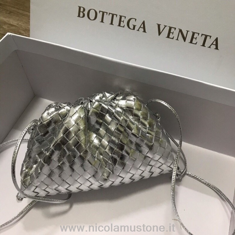 Original Qualität Bottega Veneta Woven The Mini Pouch Umhängetasche 23cm Kalbsleder Frühjahr/Sommer Kollektion 2020 Silber