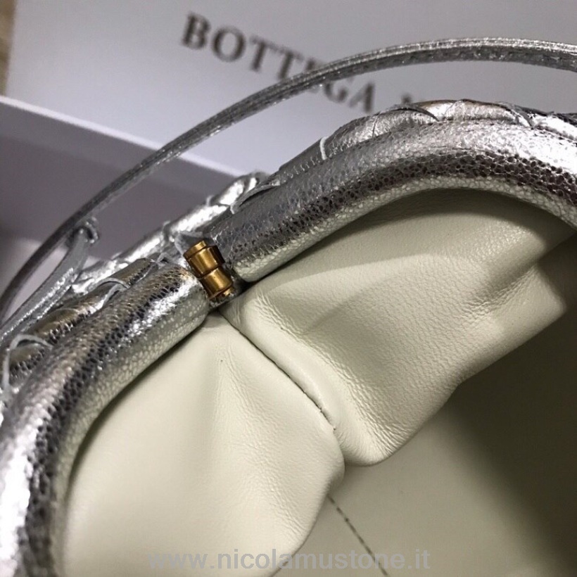 Original Qualität Bottega Veneta Woven The Mini Pouch Umhängetasche 23cm Kalbsleder Frühjahr/Sommer Kollektion 2020 Silber
