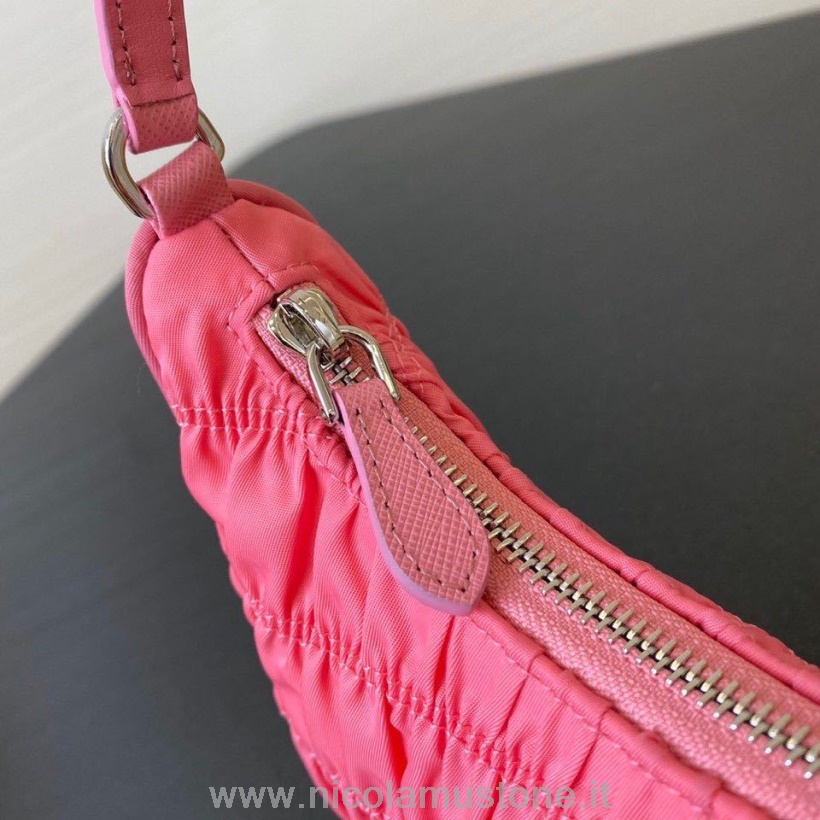 γνήσιας ποιότητας Prada Re-edition 2002 Ruched Nylon Hobo Bag 24cm συλλογή άνοιξη/καλοκαίρι 2020 ροζ