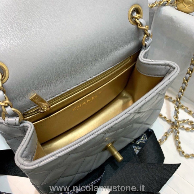 γνήσιας ποιότητας Chanel κλασικό πτερύγιο με αλυσίδα γούρι με λεπτομέρειες Cc σε λουράκι τσάντα 18cm χρυσό δέρμα αρνιού δερμάτινη συλλογή άνοιξη/καλοκαίρι 2020 γκρι