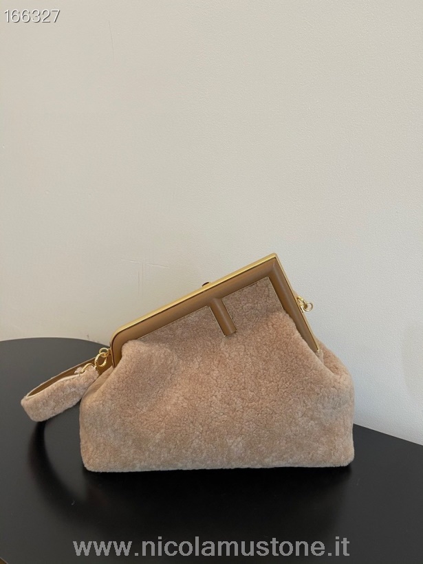 γνήσιας ποιότητας Fendi First Clutch τσάντα προβάτου μερίνο/δέρμα Nappa 32cm φθινόπωρο/χειμώνας 2021 συλλογή μπεζ