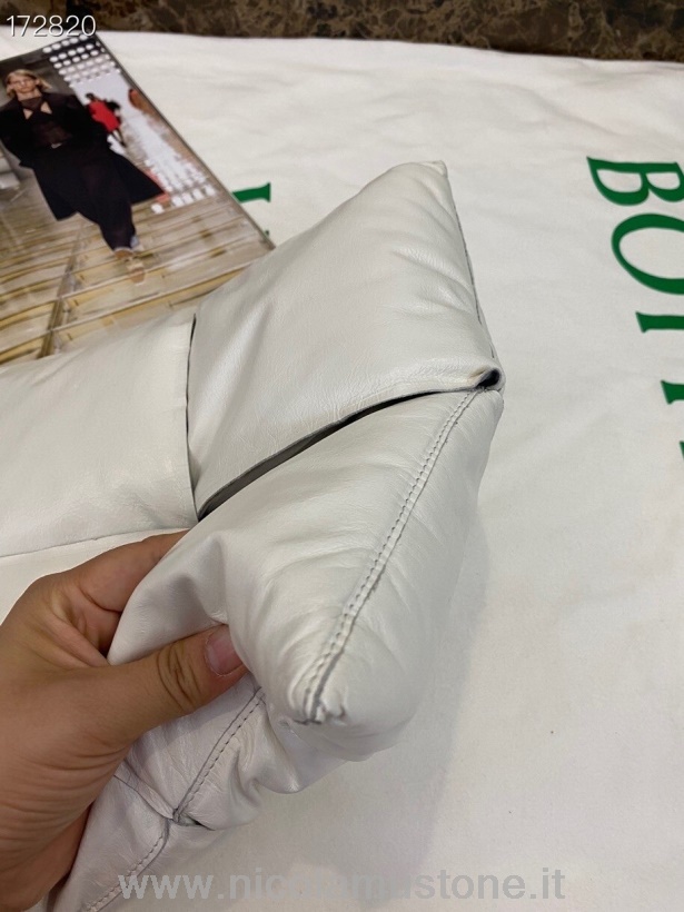 γνήσιας ποιότητας Bottega Veneta Pouch Bag 28cm 630349 δέρμα μοσχαριού συλλογή άνοιξη/καλοκαίρι 2021 λευκό