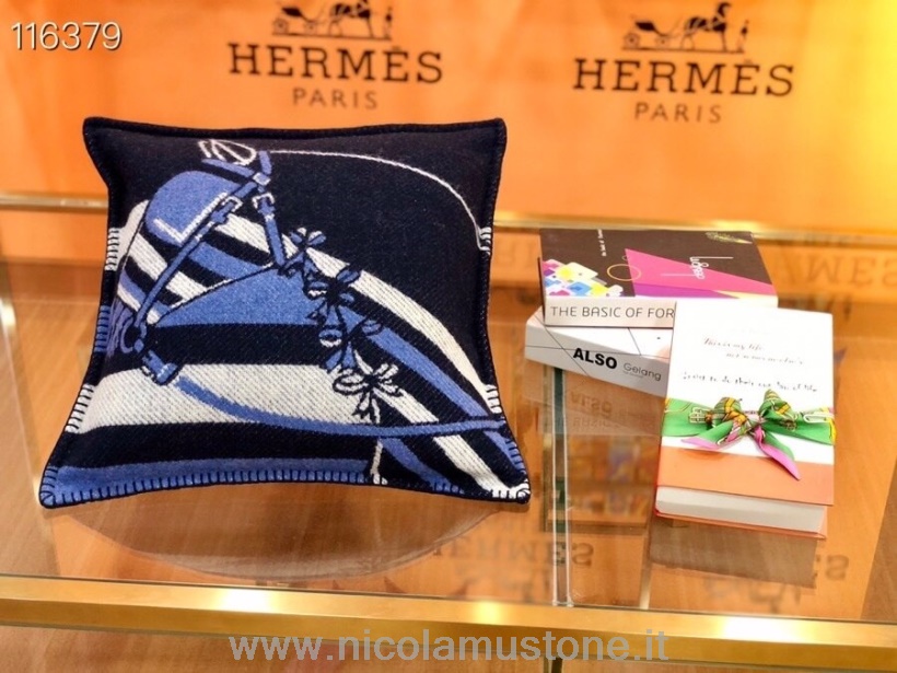 γνήσιας ποιότητας καλύμματα Hermes νέο καρό μαξιλαράκι 50cm 116379 εκρού/καμπάν