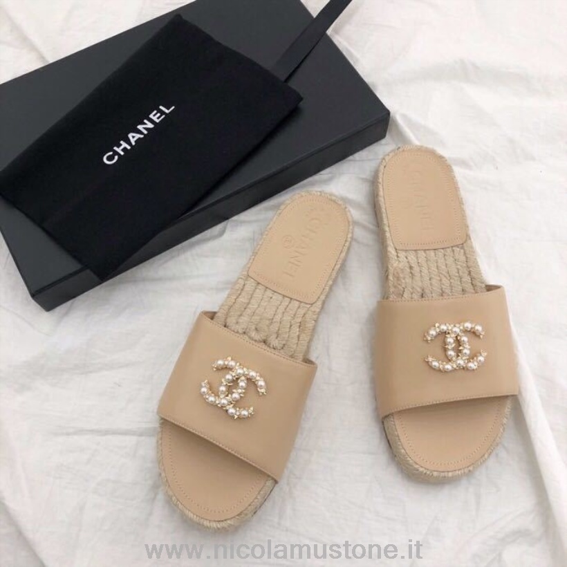 αρχικής ποιότητας Chanel Cc Jewel Logo Espadrille Mules δέρμα αρνιού συλλογή μπεζ άνοιξη/καλοκαίρι 2019