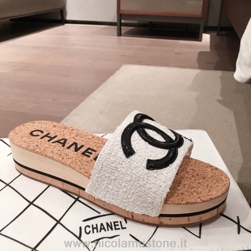 γνήσια ποιοτικά σανδάλια από φελλό Chanel σουέτ/δέρμα από δέρμα μοσχαριού συλλογή άνοιξη/καλοκαίρι 2020 λευκό/μαύρο