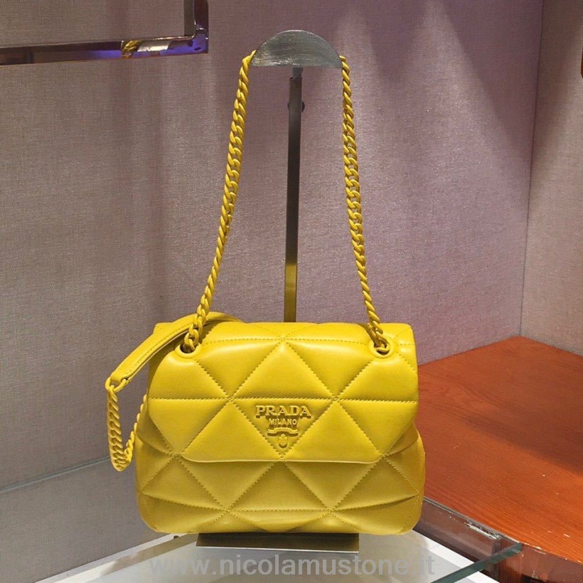 αρχικής ποιότητας τσάντα ώμου φάσματος Prada 22cm 1bd233 Nappa δερμάτινη συλλογή άνοιξη/καλοκαίρι 2020 κίτρινο