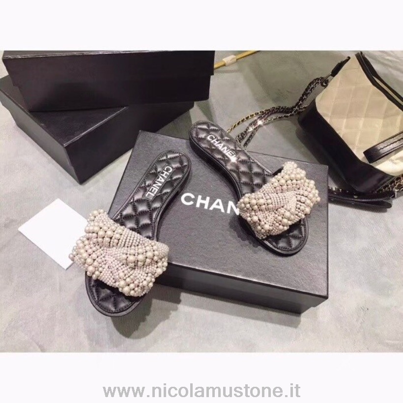 μαργαριτάρια Chanel πρωτότυπης ποιότητας  υφασμάτινα σανδάλια Mule Slide δέρμα μοσχαριού δέρμα άνοιξη/καλοκαίρι πράξη 2 2018 συλλογή γκρι/μαύρο