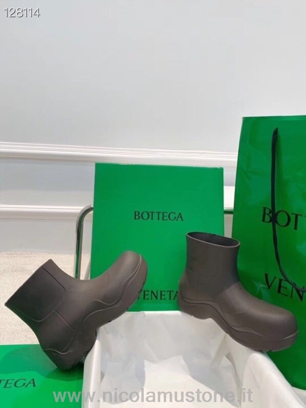 Original quality Bottega Veneta Puddles PVC Ankle Boots Fall/Winter 2020 Collection Grey